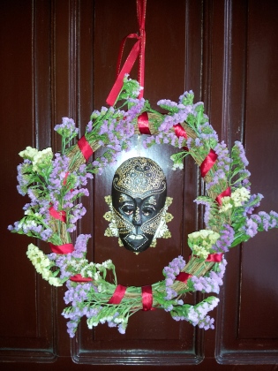 A wreath for Father Janus